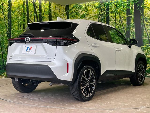 YARIS CROSS HYBRID