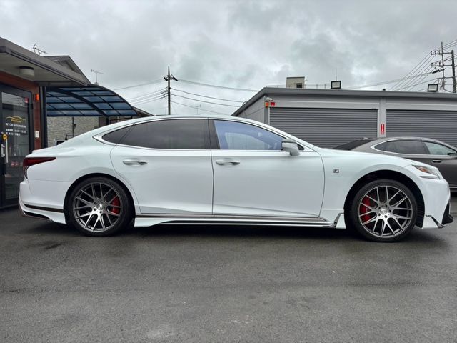 LEXUS LS500