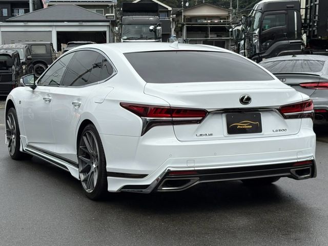 LEXUS LS500