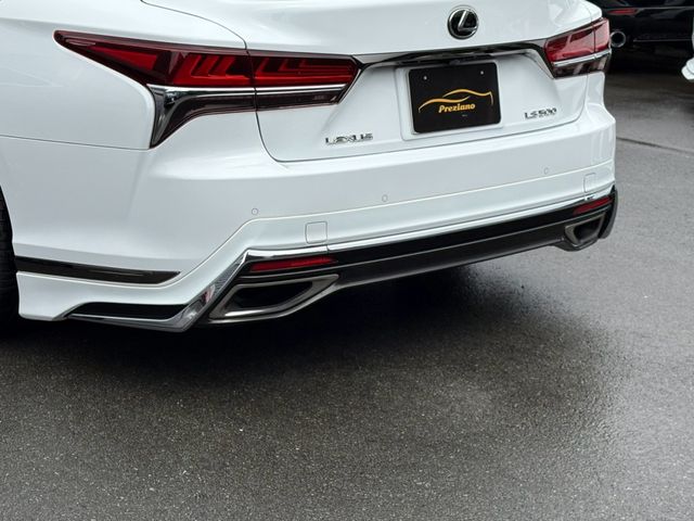 LEXUS LS500
