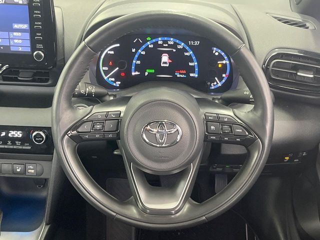 YARIS CROSS HYBRID