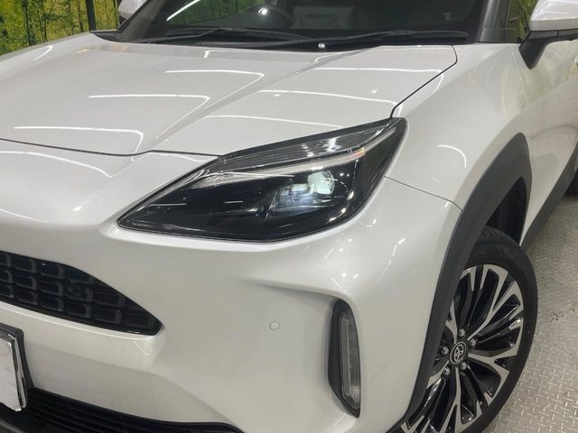 YARIS CROSS HYBRID