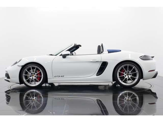 PORSCHE 718BOXSTER