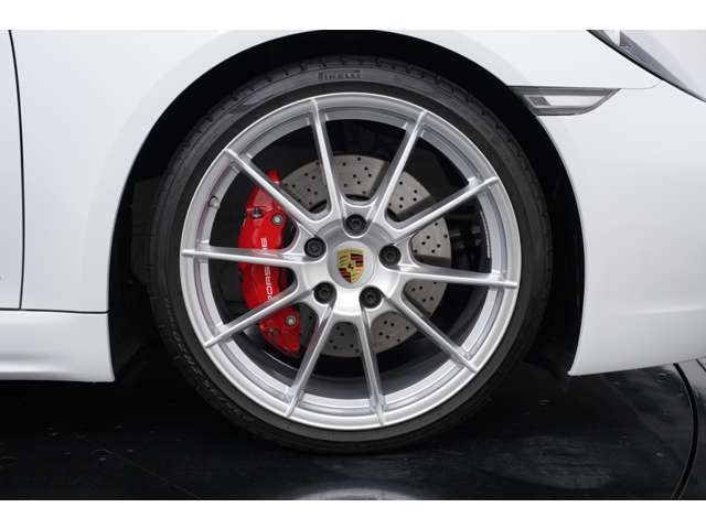 PORSCHE 718BOXSTER
