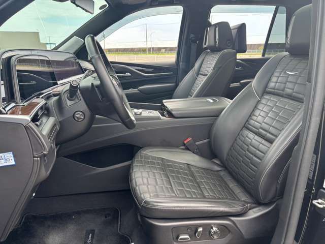 CADILLAC ESCALADE