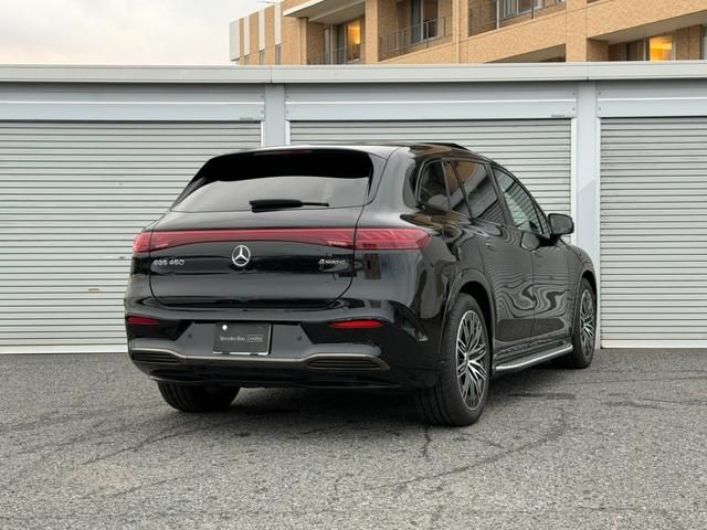 MERCEDES BENZ EQS SUV