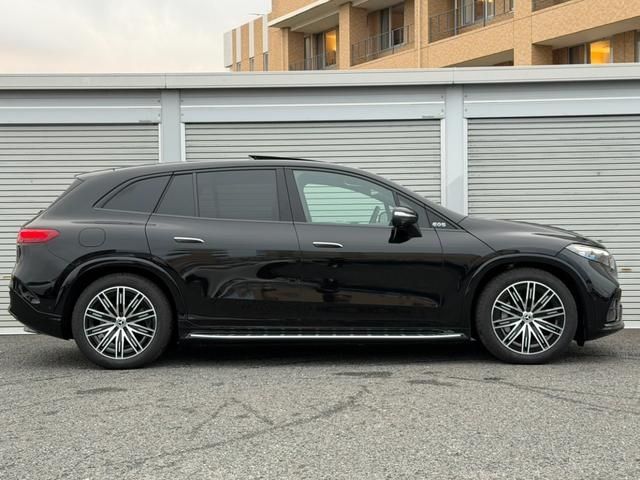 MERCEDES BENZ EQS SUV