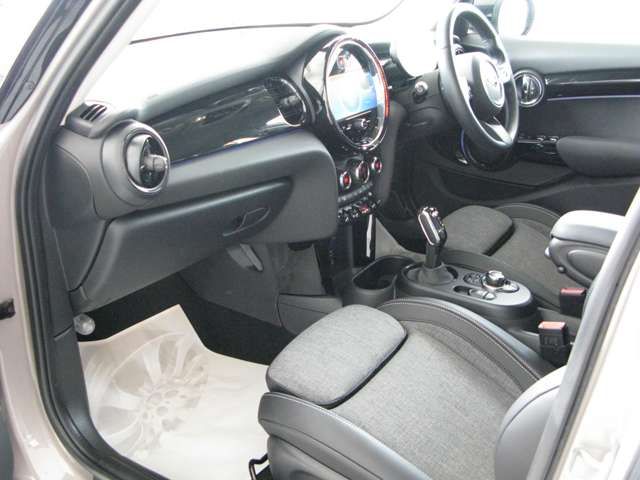 MINI COOPER D 5DOOR