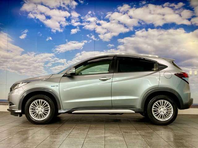 VEZEL HYBRID 4WD