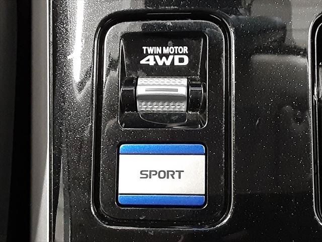 OUTLANDER PHEV