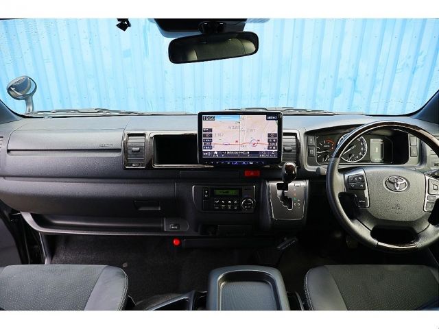 HIACE van 2WD