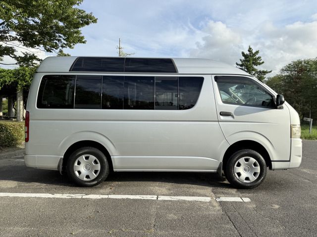 HIACE van 4WD