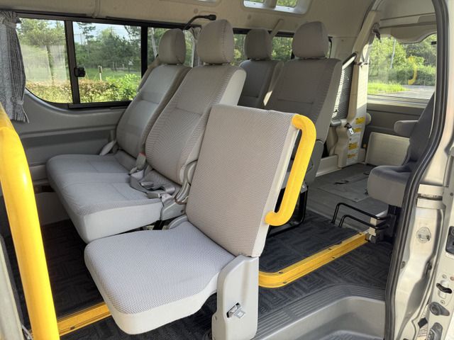HIACE van 4WD