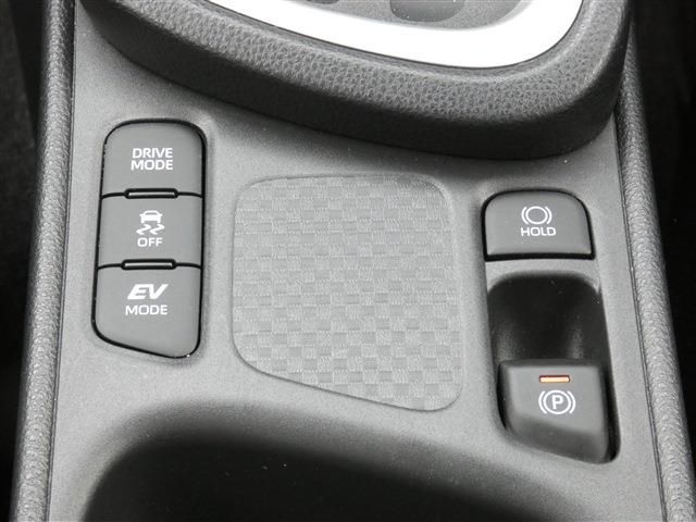 YARIS CROSS HYBRID