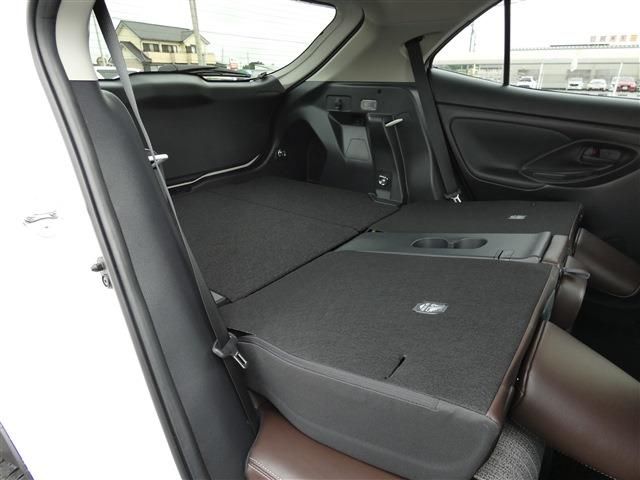 YARIS CROSS HYBRID