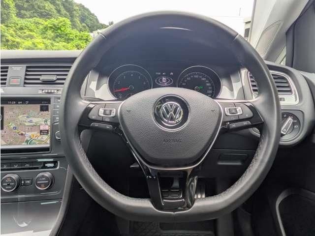 VOLKSWAGEN GOLF Alltrack