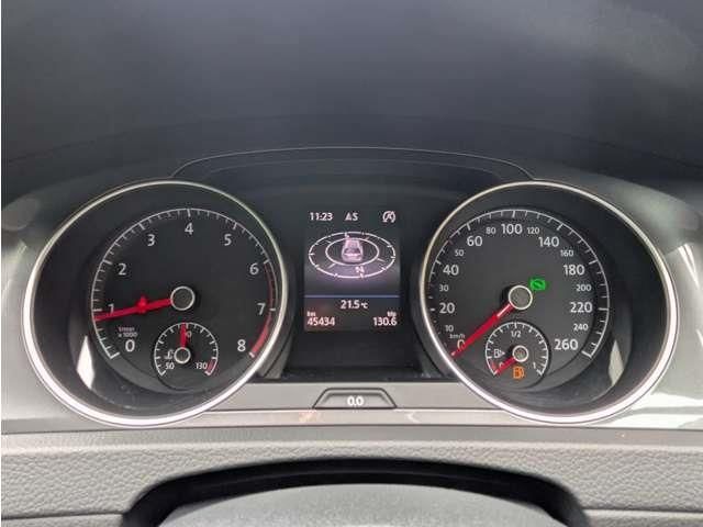 VOLKSWAGEN GOLF Alltrack