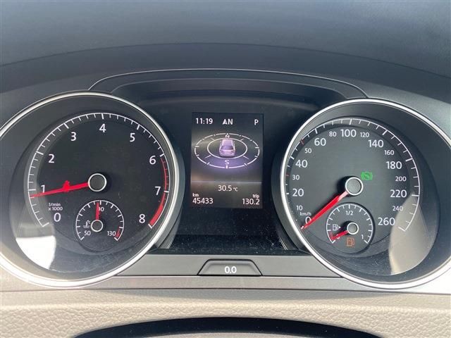 VOLKSWAGEN GOLF Alltrack