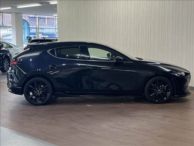 MAZDA3 FASTBACK