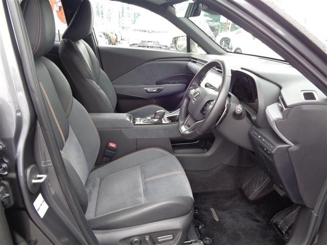 LEXUS LBX