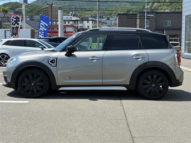 BMW MINI COOPER SD CROSSOVER