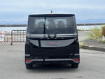 VOXY HYBRID
