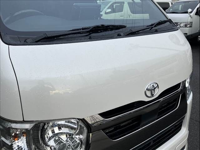 HIACE van 2WD