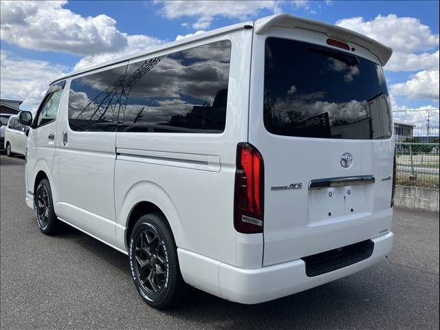 REGIUSACE van 2WD