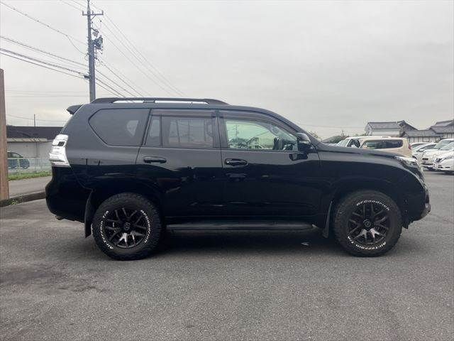 LANDCRUISER PRADO