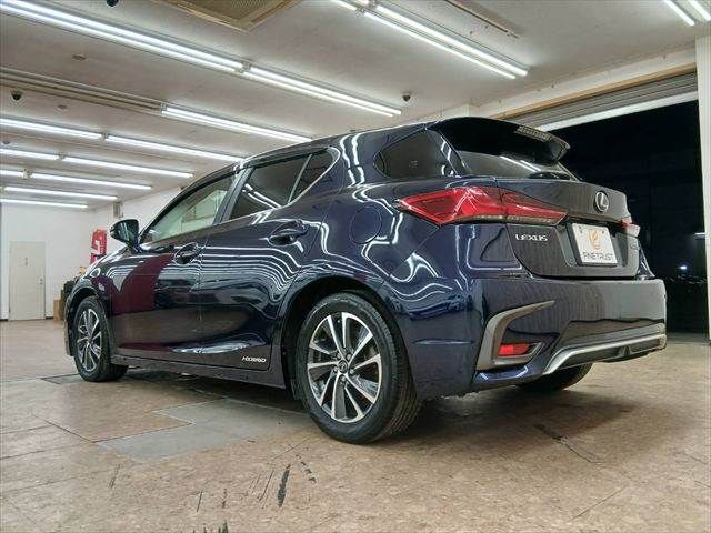 LEXUS CT200h