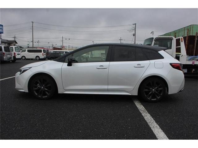 COROLLA TOURING HYBRID 4WD