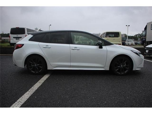 COROLLA TOURING HYBRID 4WD