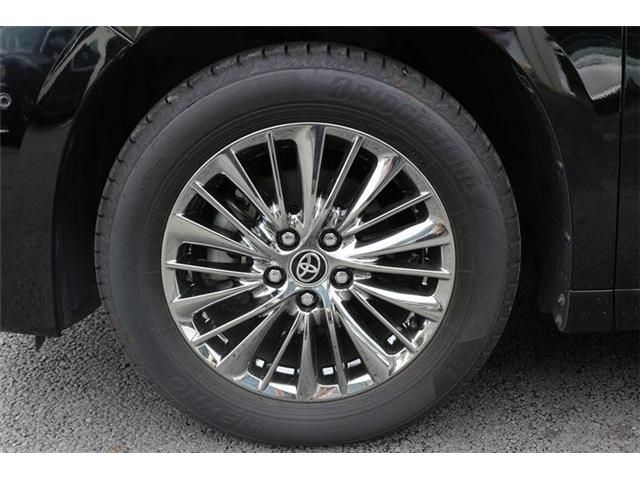 ALPHARD hybrid 4WD