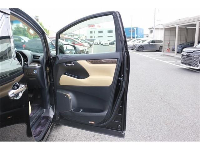 ALPHARD hybrid 4WD