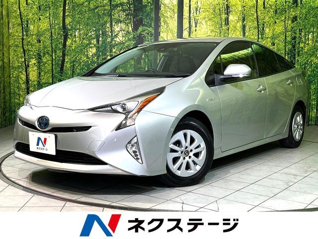 PRIUS 4WD
