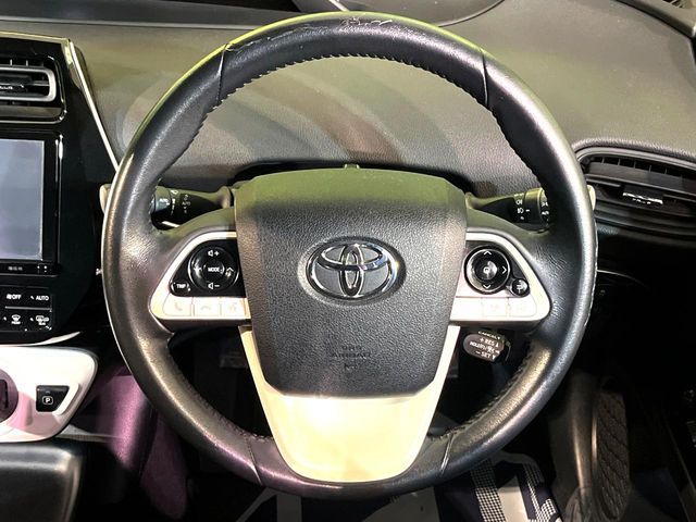 PRIUS 4WD