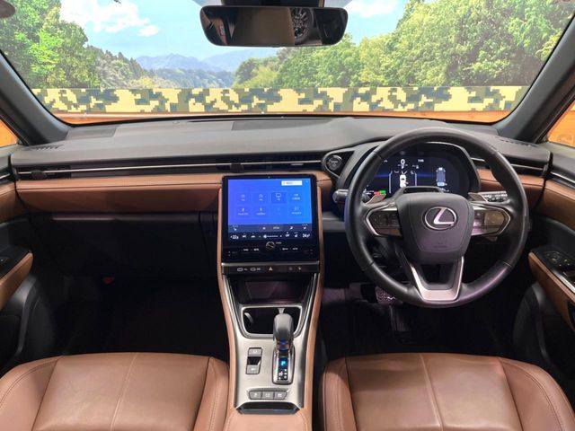 LEXUS LBX