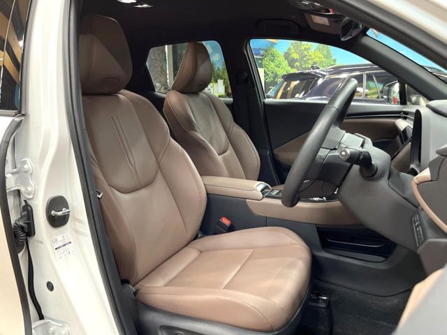 LEXUS LBX