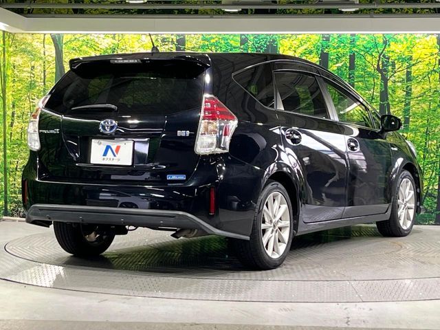 PRIUS Alpha