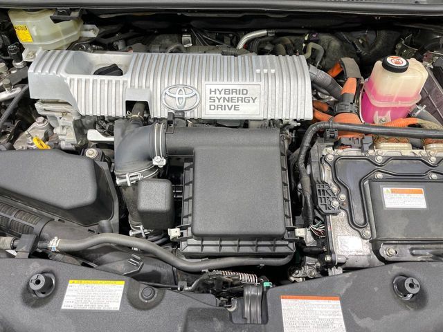 PRIUS Alpha