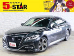 CROWN sedan hybrid