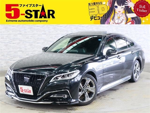 CROWN sedan hybrid
