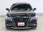 CROWN sedan hybrid