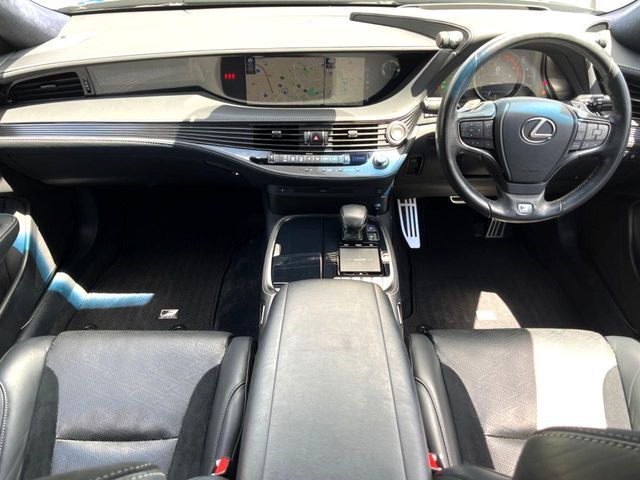 LEXUS LS500 4WD