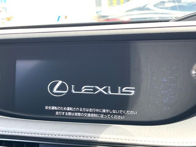 LEXUS LS500 4WD