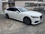 CROWN sedan hybrid