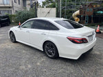 CROWN sedan hybrid