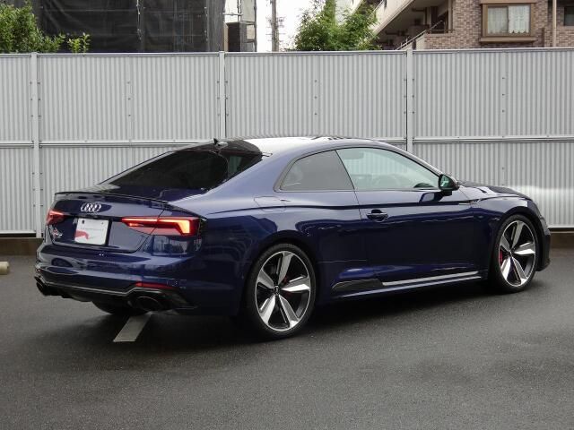 AUDI RS5
