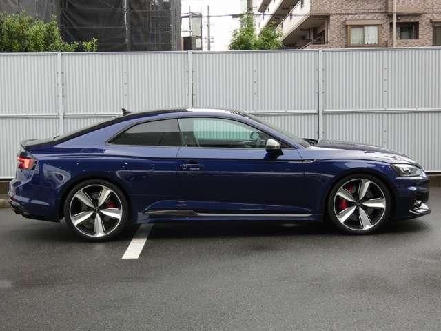 AUDI RS5