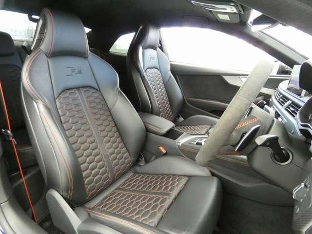 AUDI RS5